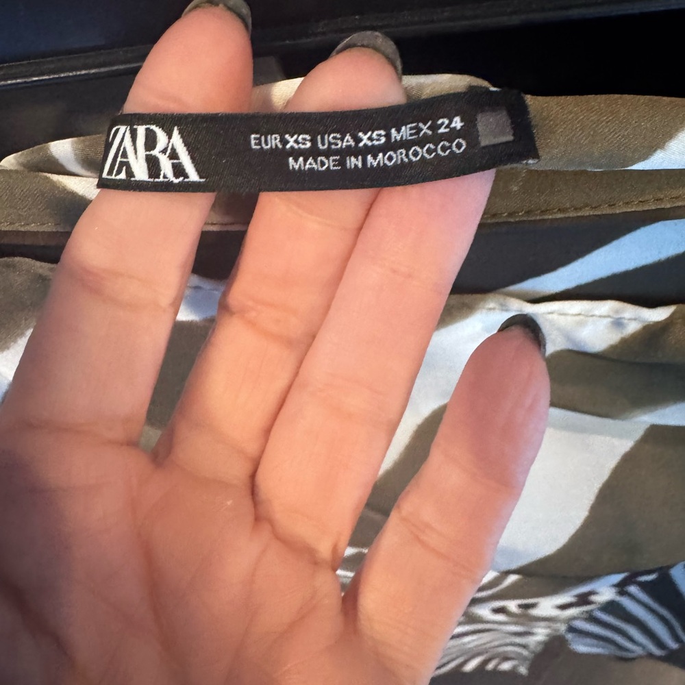 Zara Olive and White Zebra Pencil Skirt - Picture 4 of 4